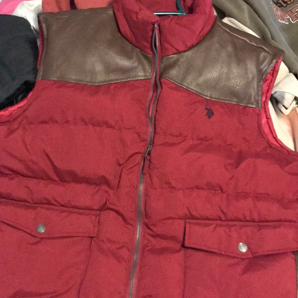 Polo Vest